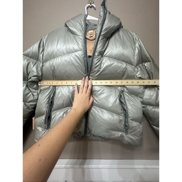 NWOT INDYEVA Silver Short Quilted Duck Down Hood Winter Ski Snow Puffer Jacket - Picture 9 of 15